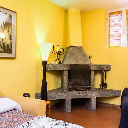 Maremonti Apartment